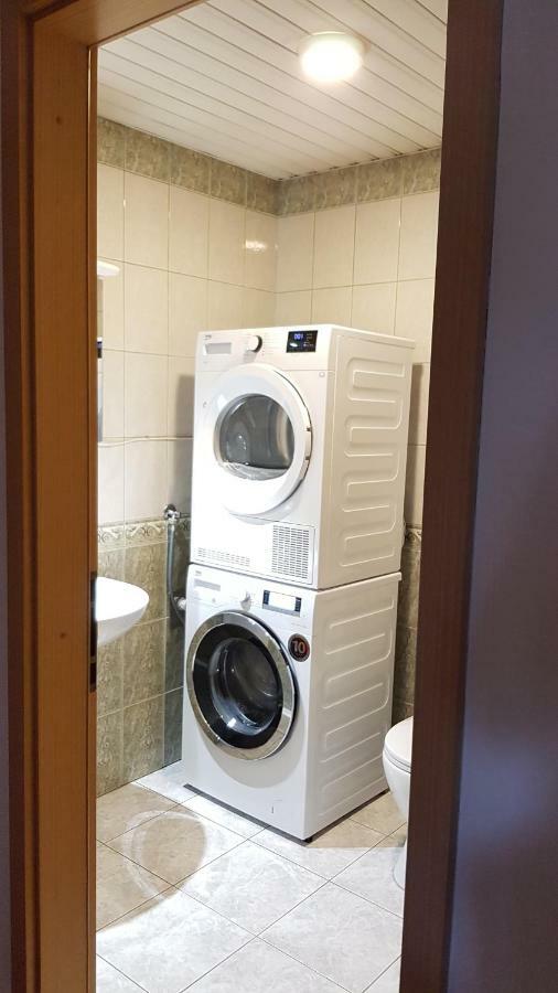 Golden Delight Central Apartment Skopje Luaran gambar